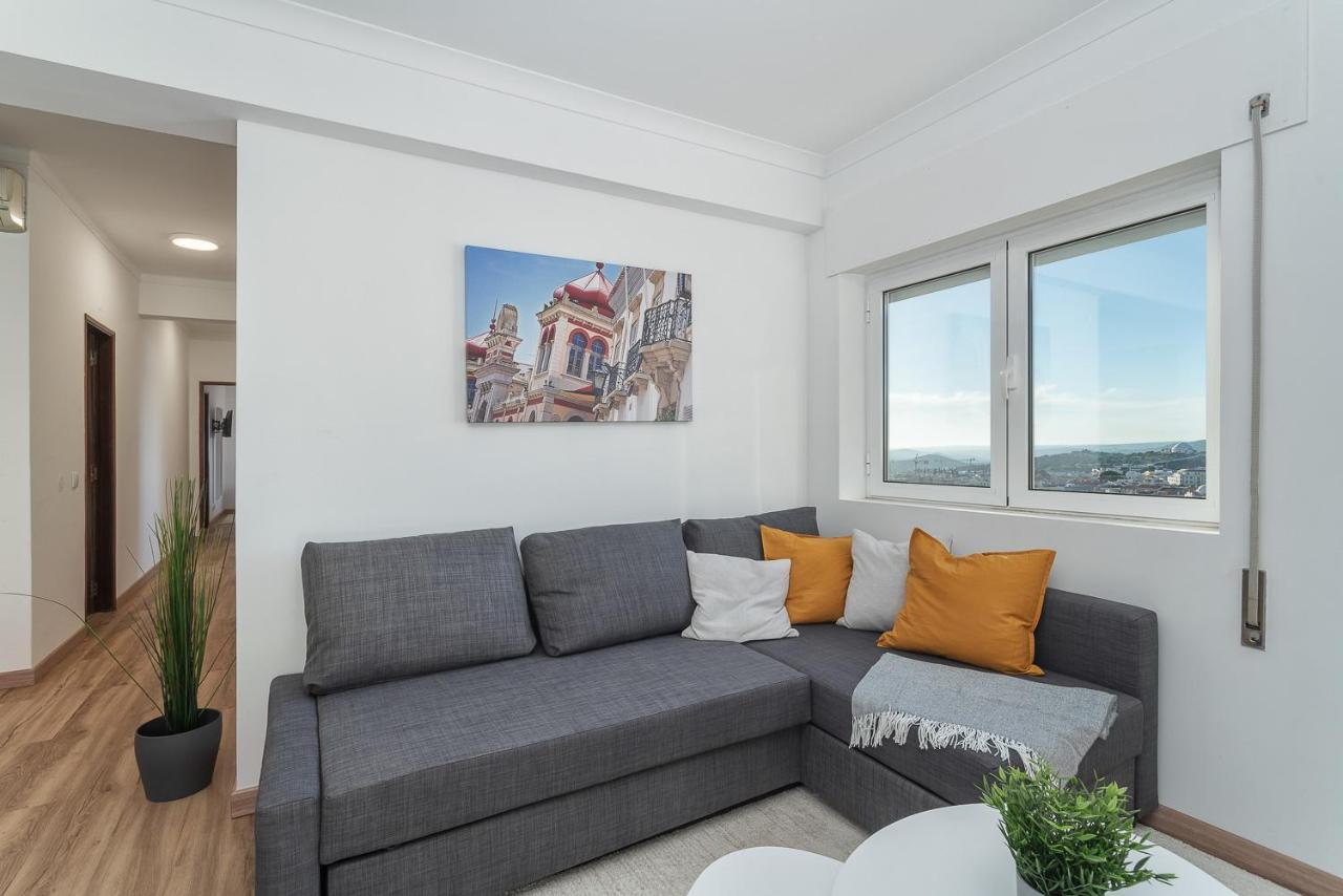 Hostwise - Spacious & Sunny Flat - Loulé Kültér fotó